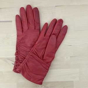 Johnston and Murphy red leather ladies gloves